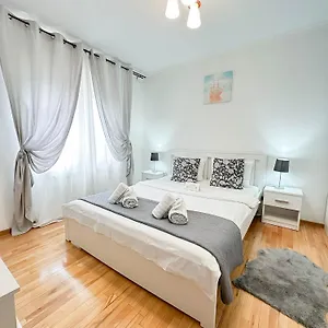 Sunrise Center Bükreş